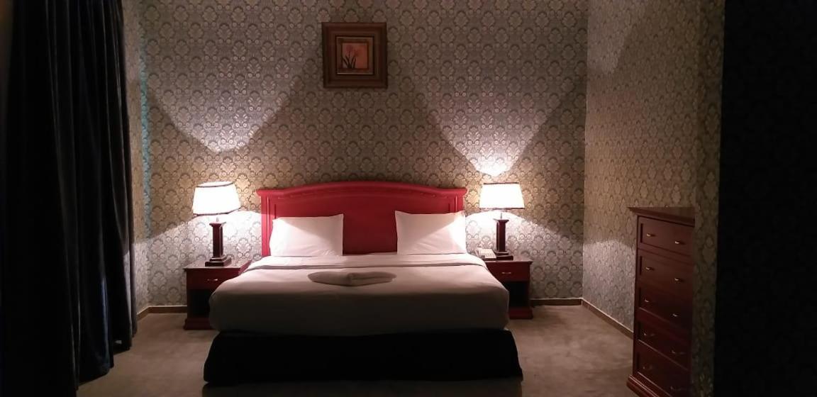 Qasr Al Khalij Hotel Riyadh Exterior photo